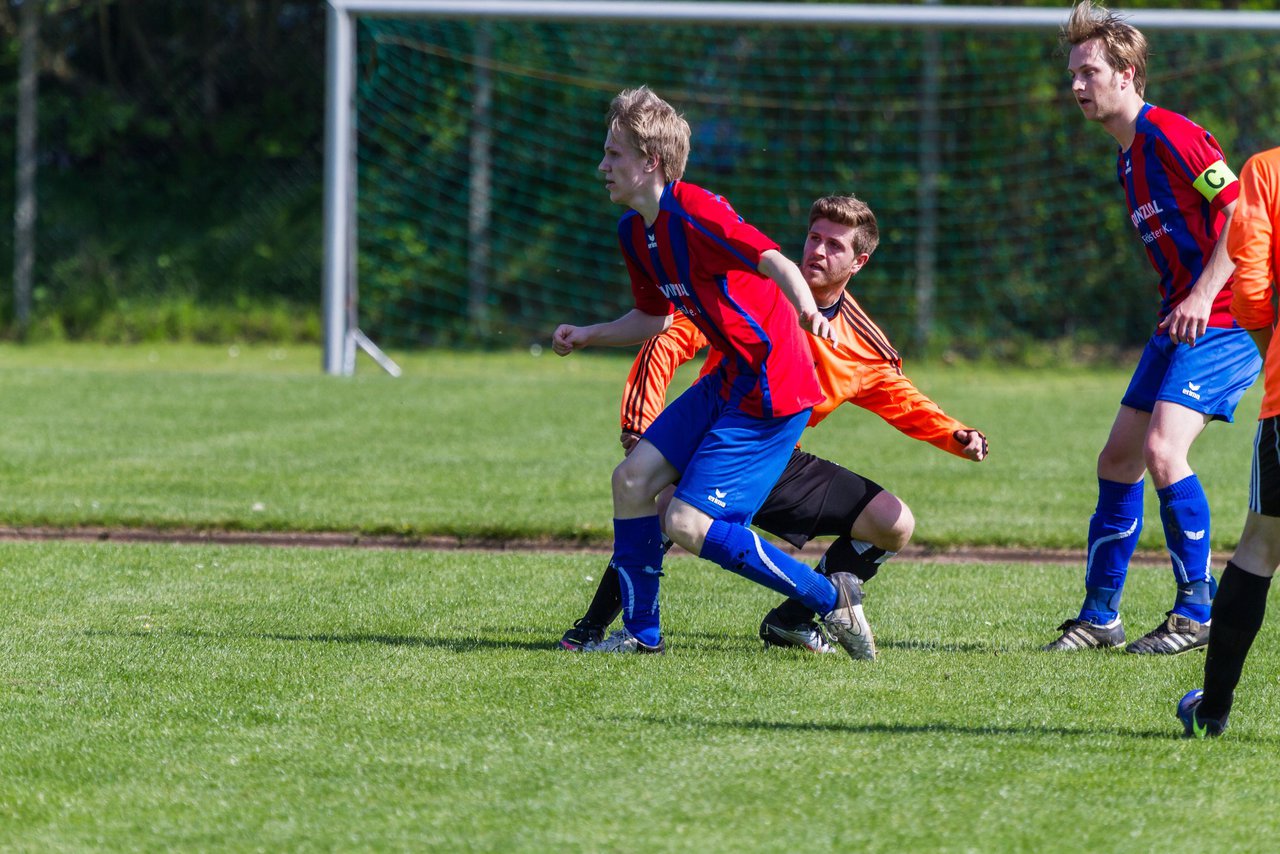 Bild 98 - Herren FSG BraWie 08 - TSV Ntzen : Ergebnis: 1:2